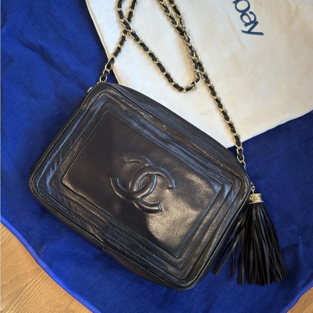 CHANEL Black Leather Crossbody with Gold Chain